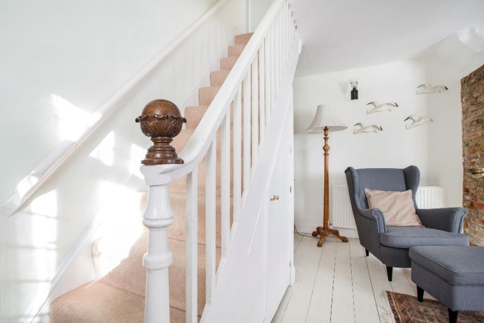 Hoop & Griffin image