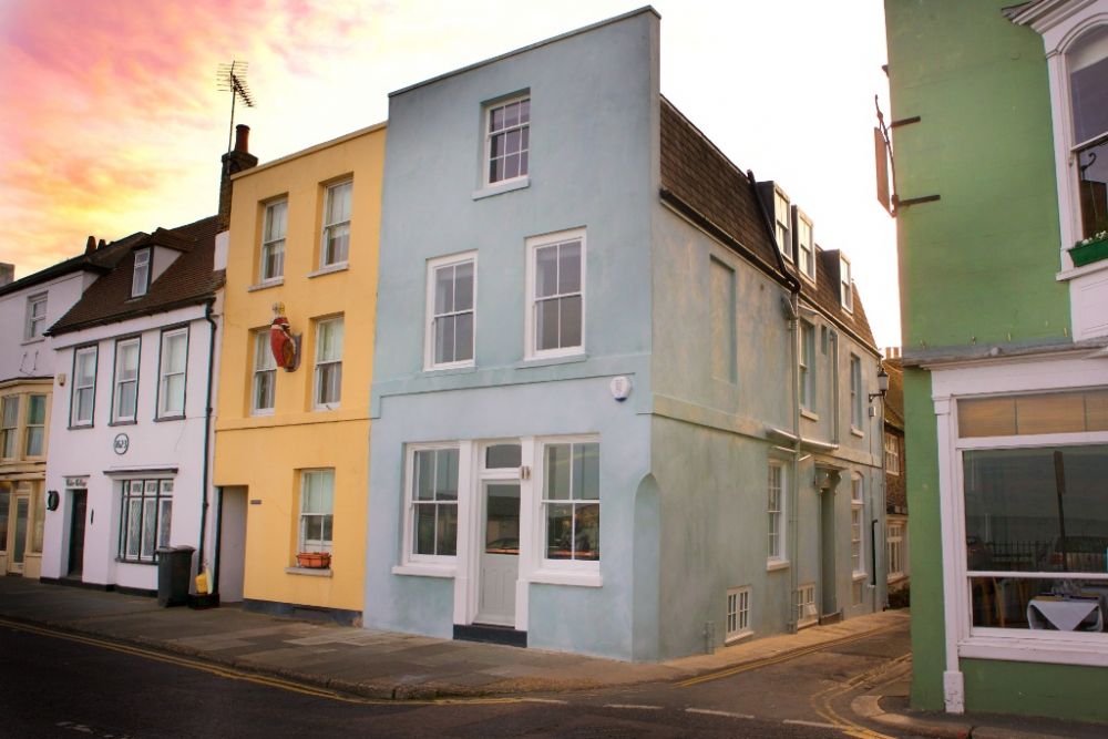 The Admiral Penn image