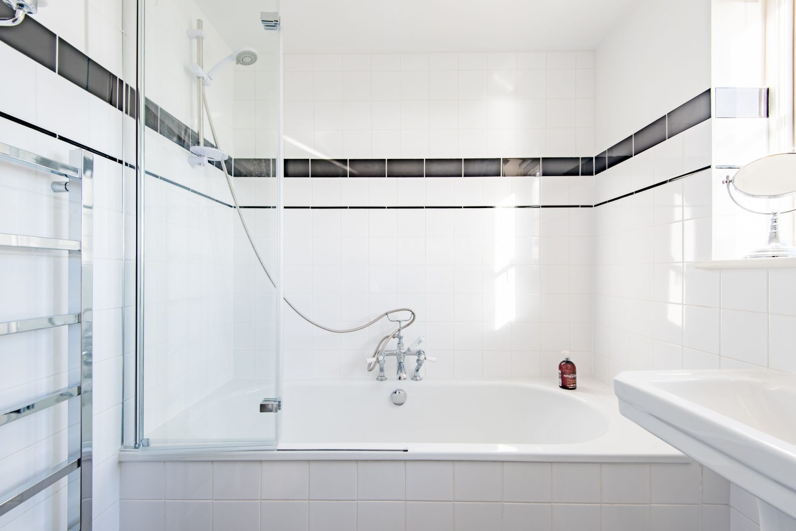 Little Trafalgar image