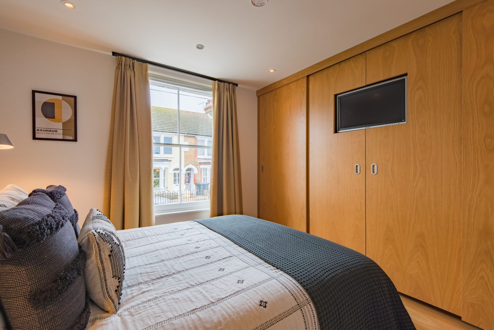 Starboard Light image