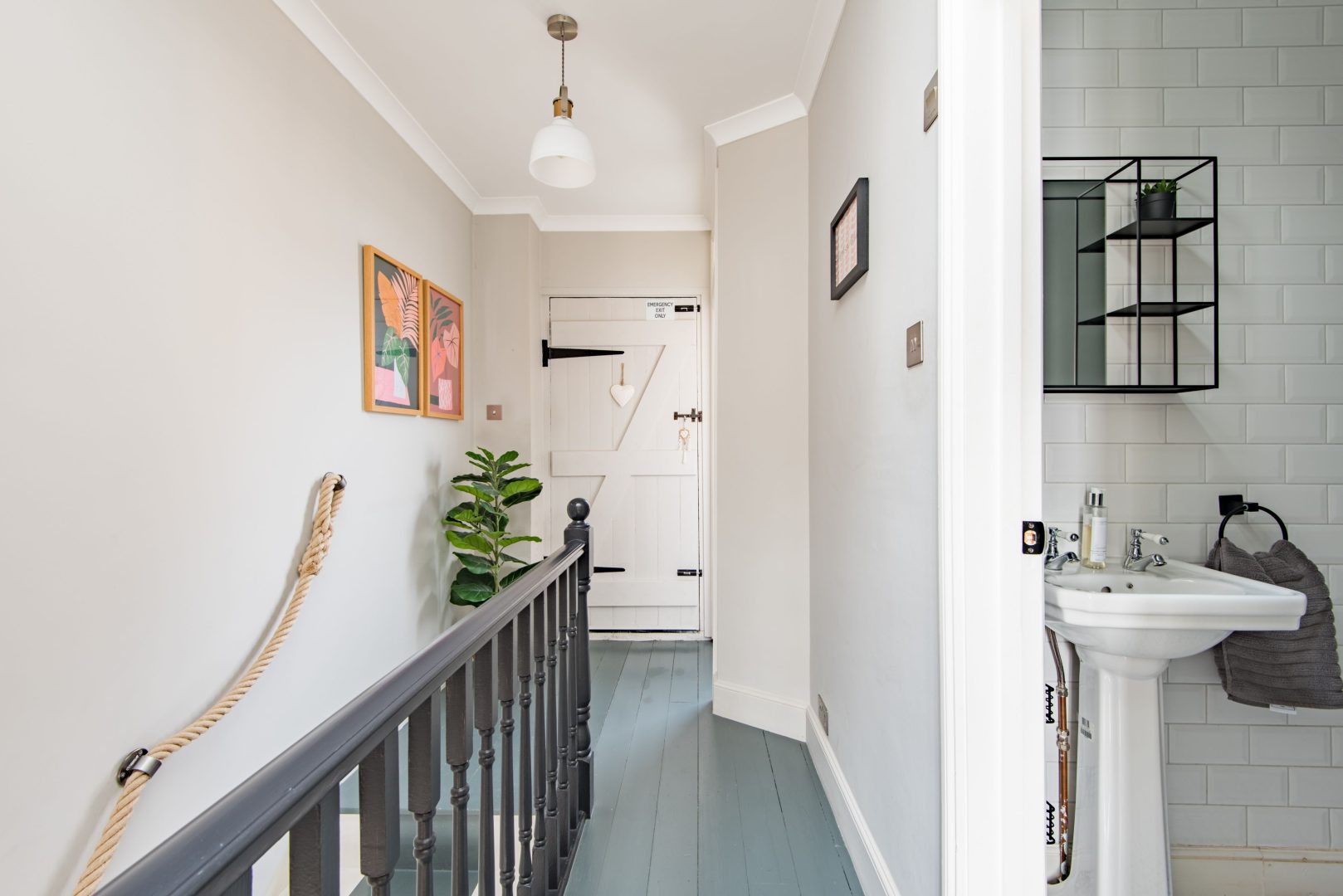 Penny Farthing Cottage image