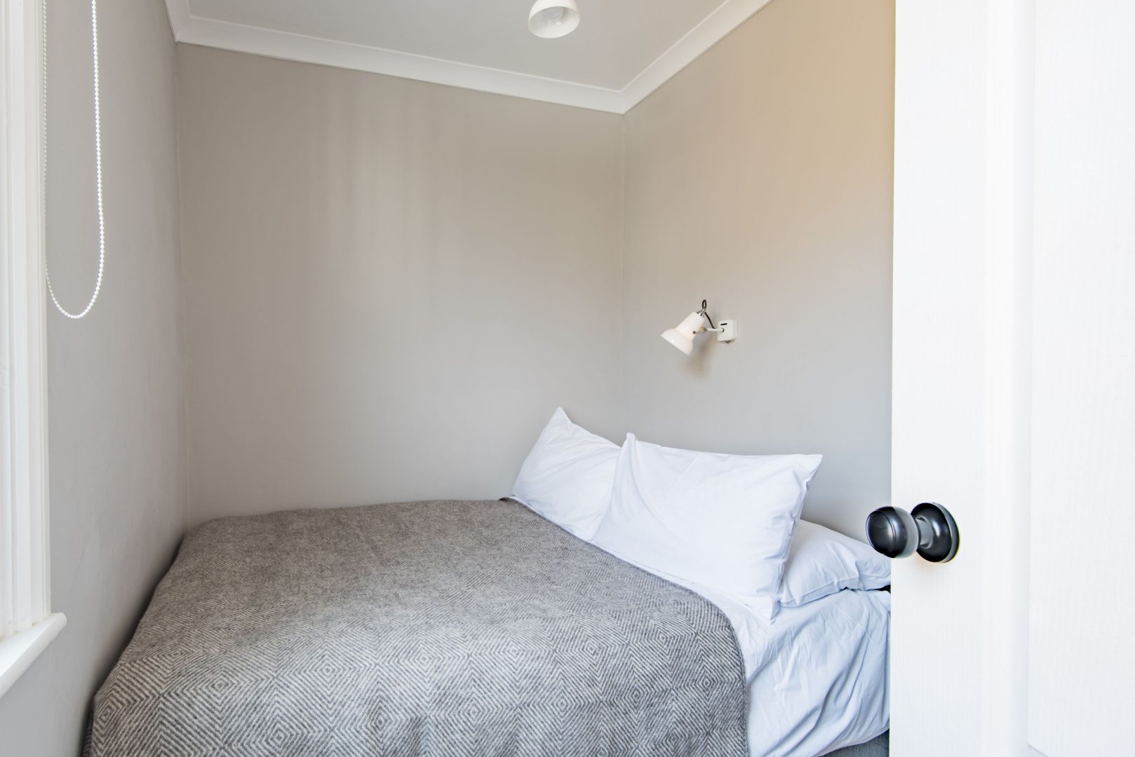 Penny Farthing Cottage image