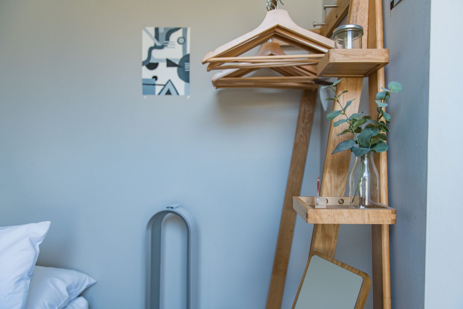 Penny Farthing Cottage image