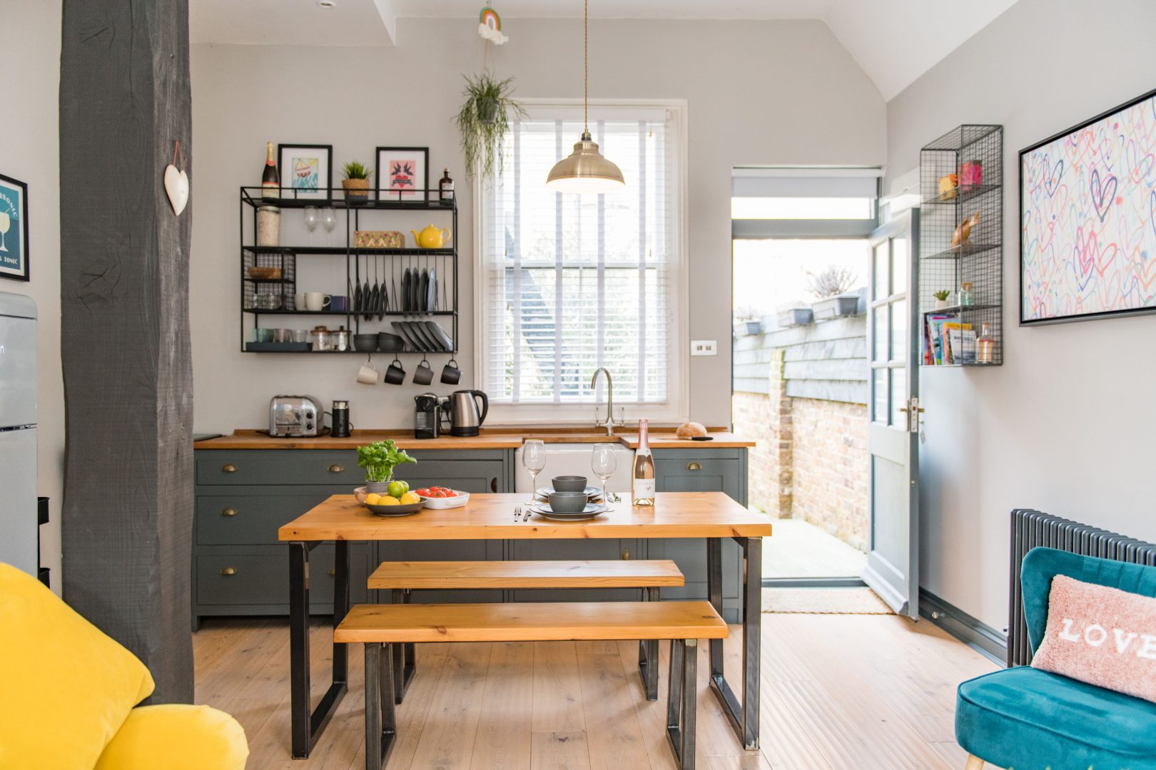 Penny Farthing Cottage image