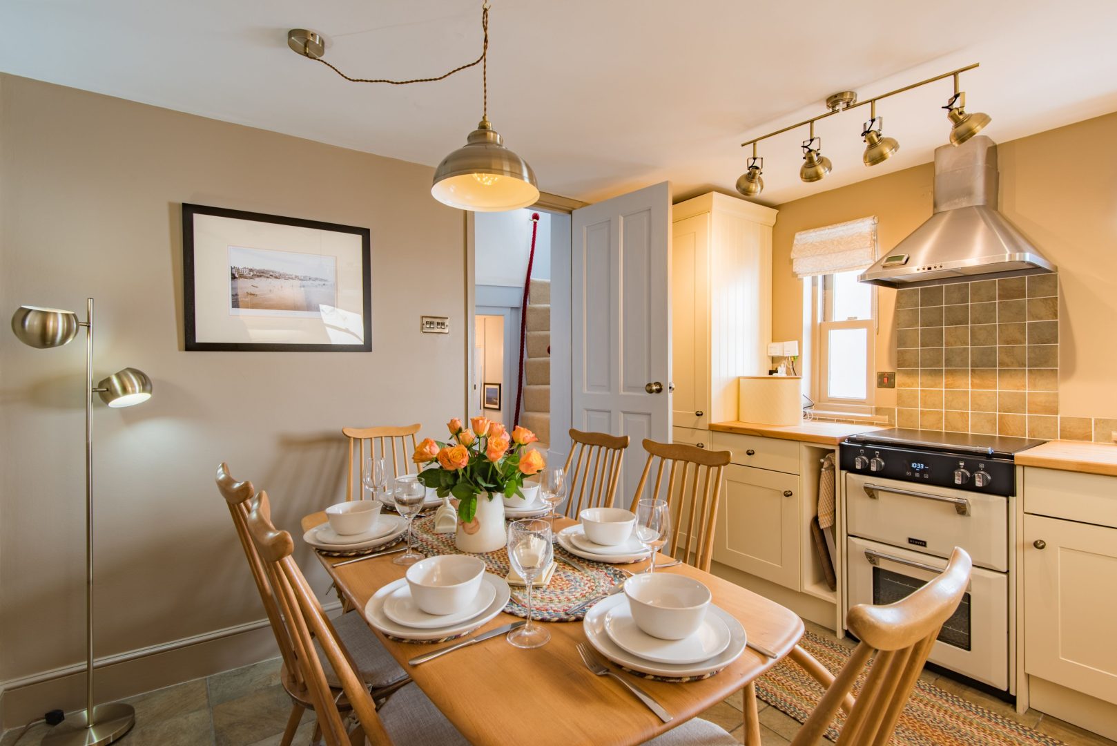 Kitchen & Dining Table