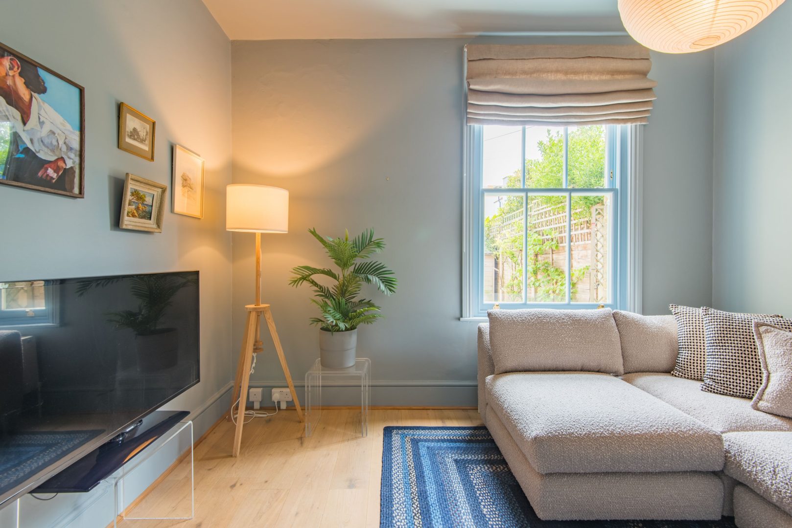 Fig Tree House image