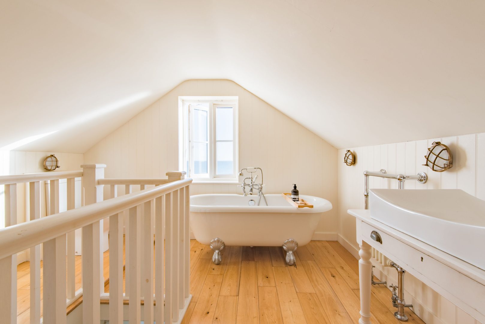 Trafalgar Cottage image