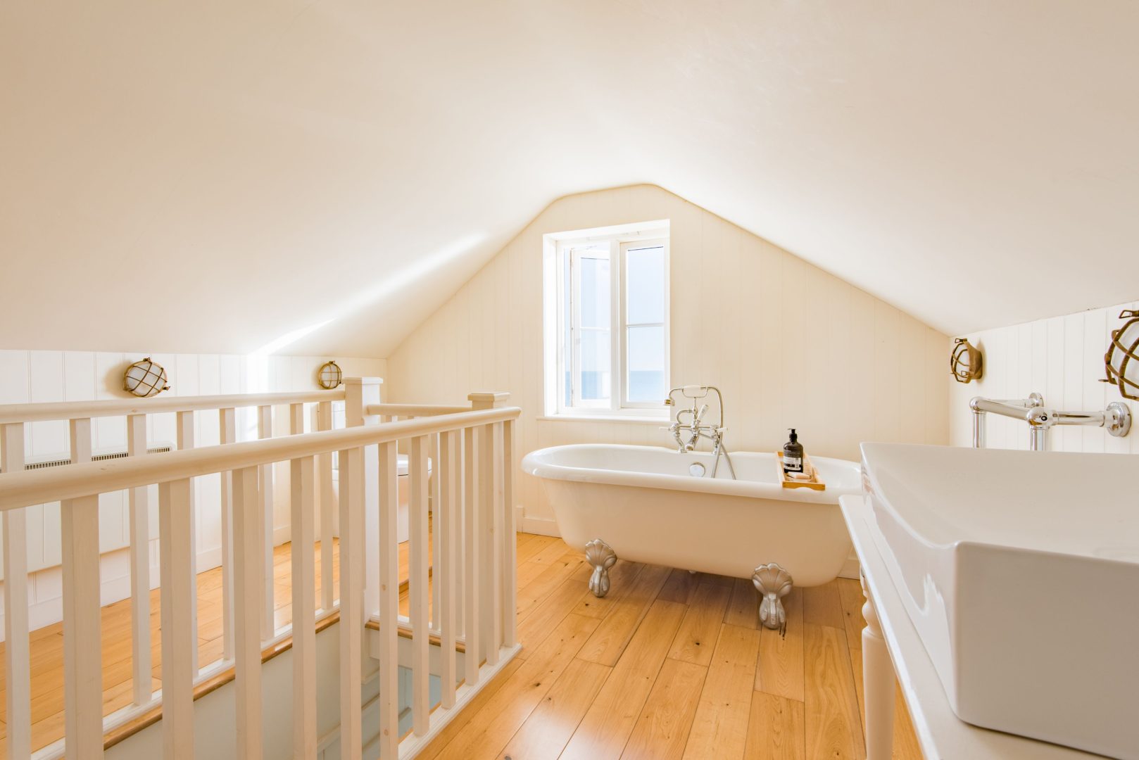 Trafalgar Cottage image