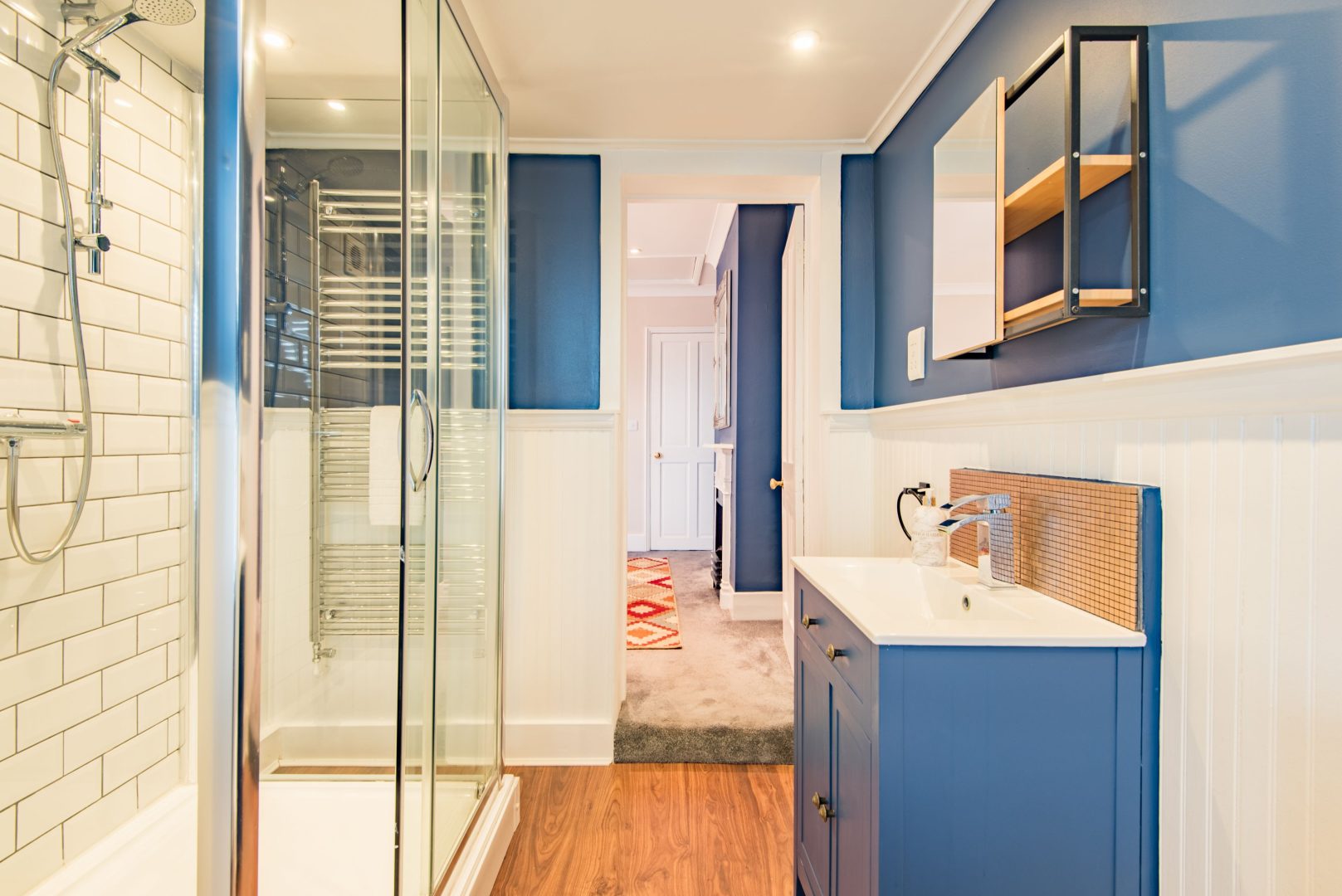 Middle Cottage image