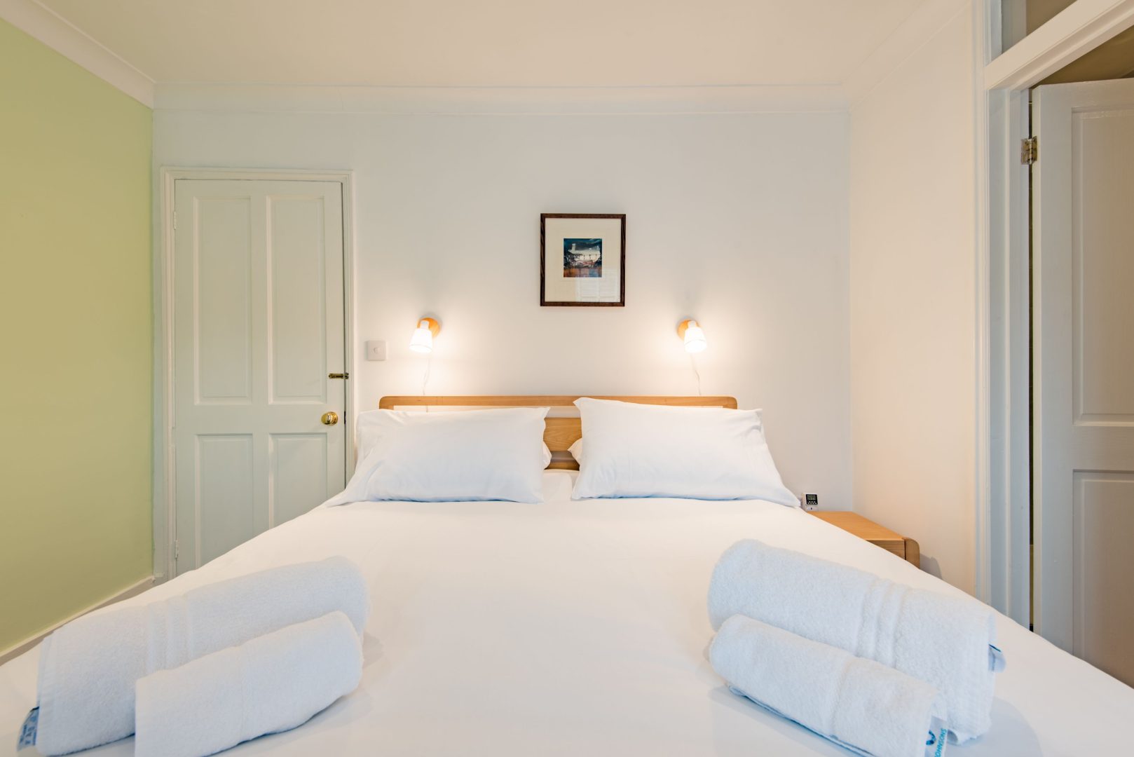 Middle Cottage image