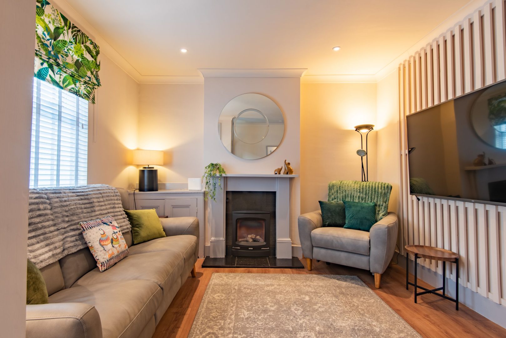 Middle Cottage image