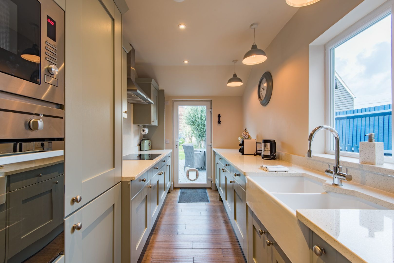 Middle Cottage image