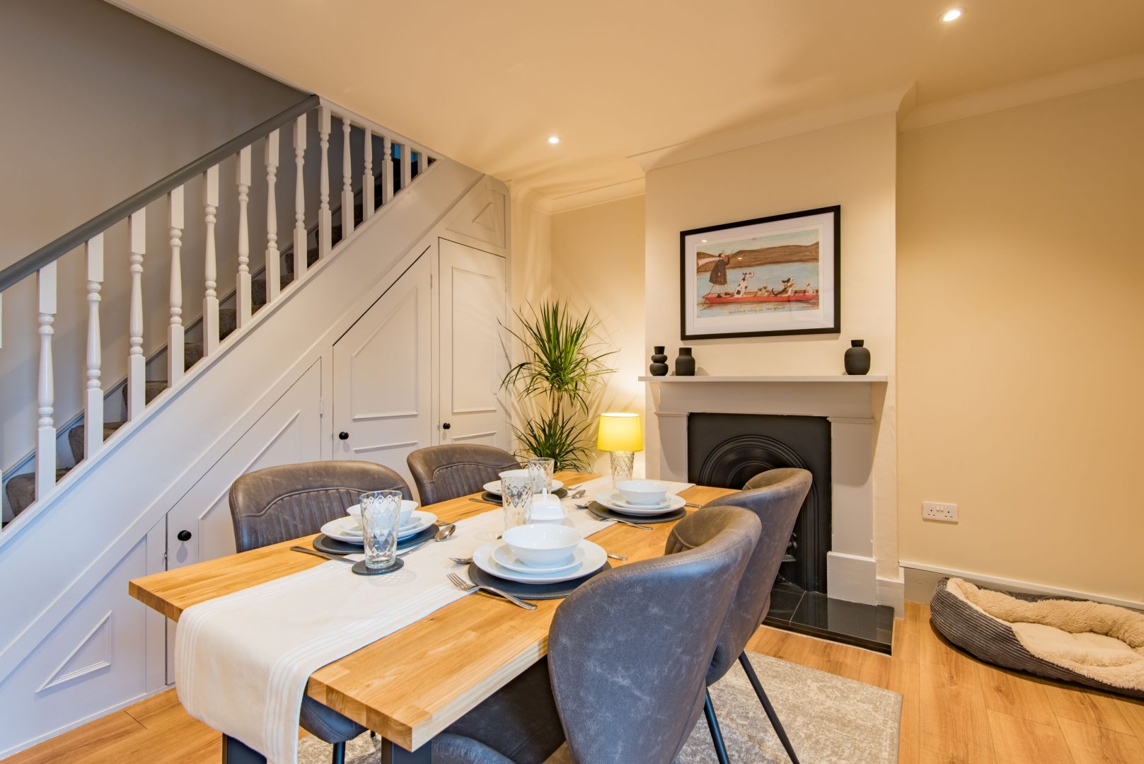 Middle Cottage image