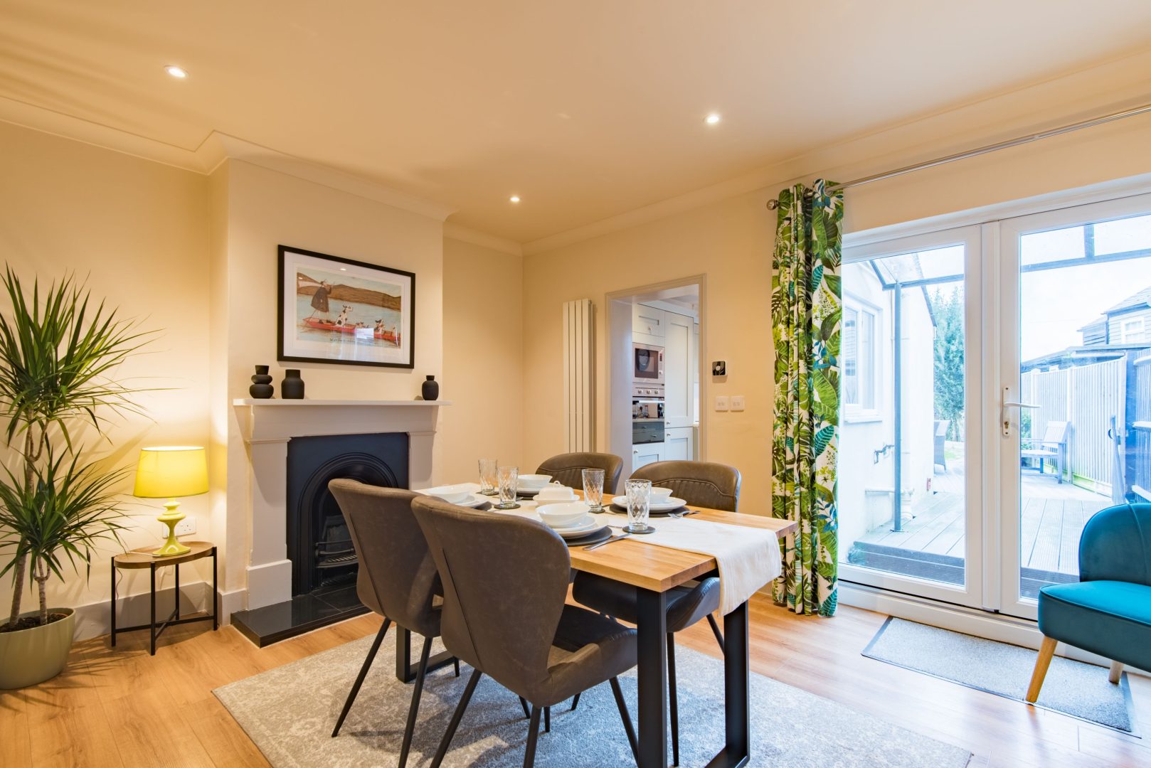 Middle Cottage image