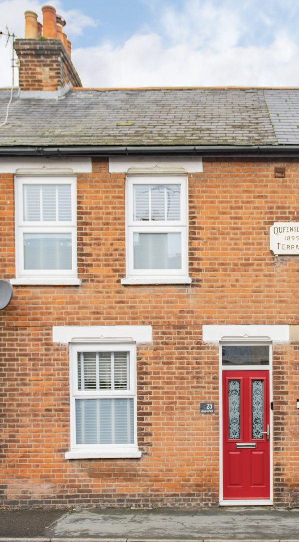 Middle Cottage image