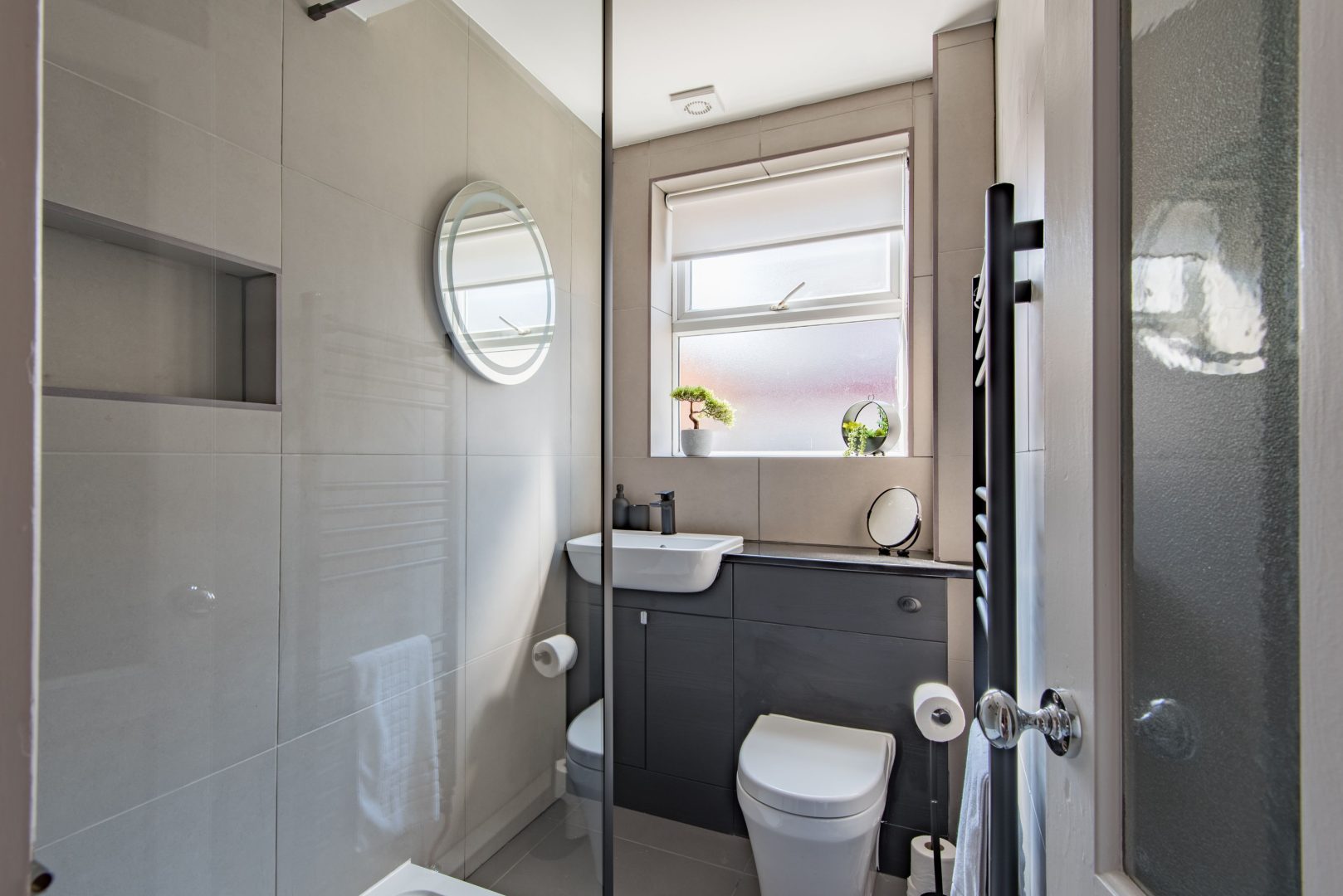 Folkestone Apartments image