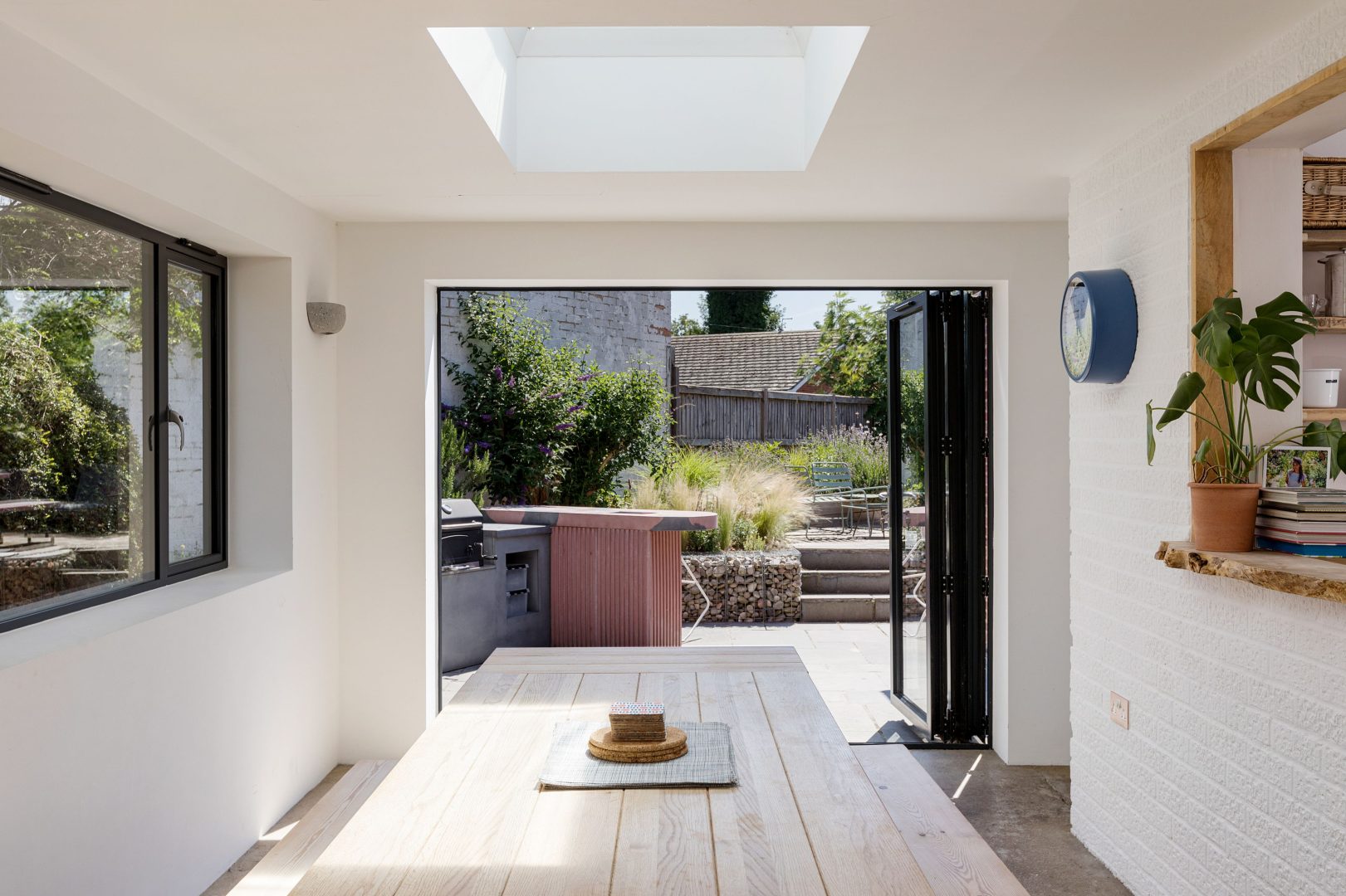 Pebbles, Seasalter image