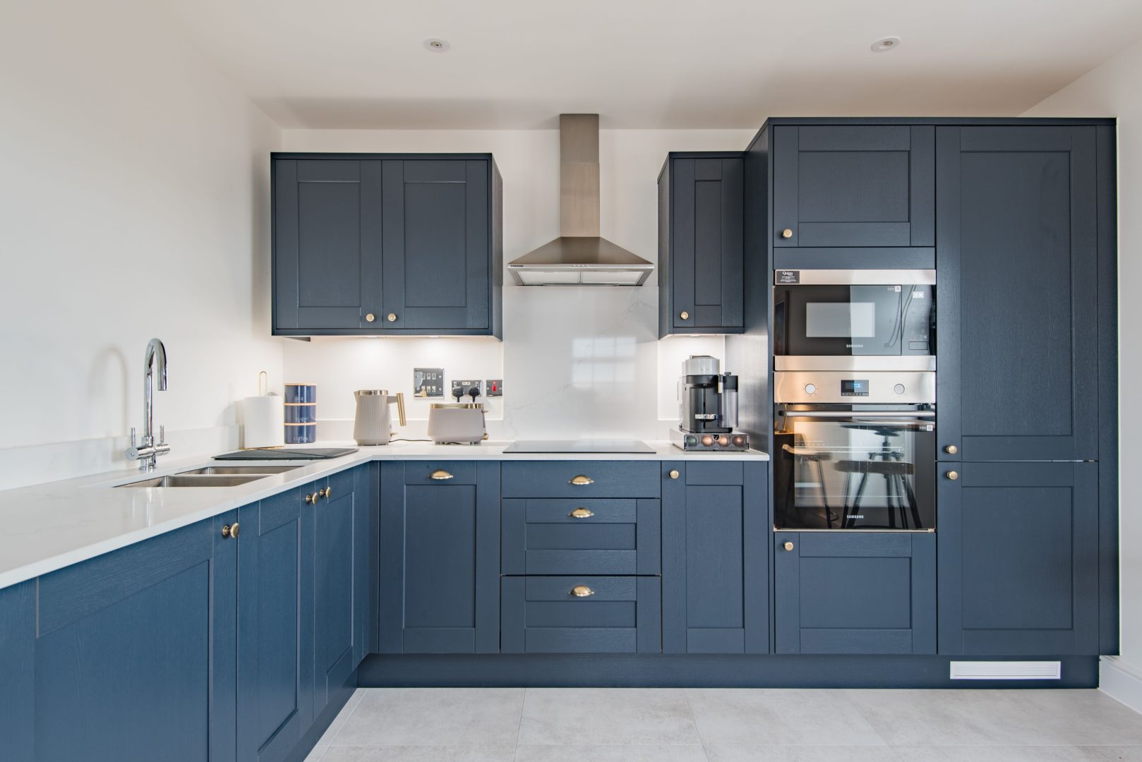 iDeal Apartment image