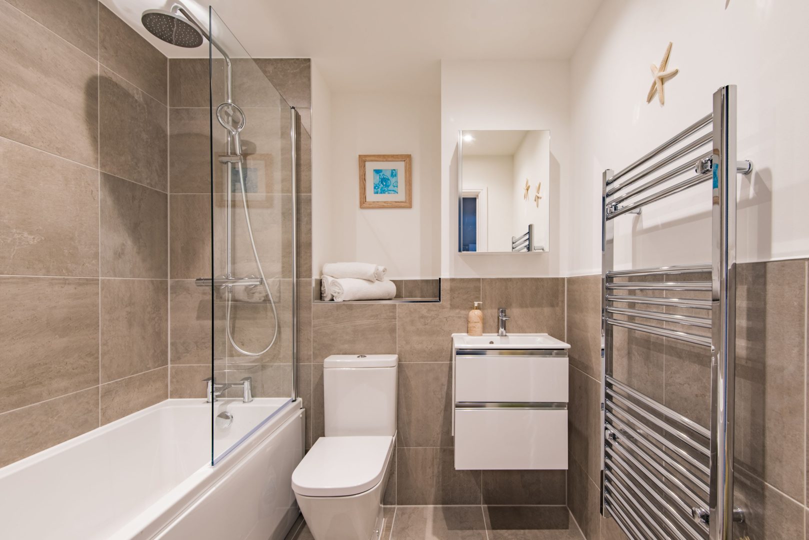 iDeal Apartment image