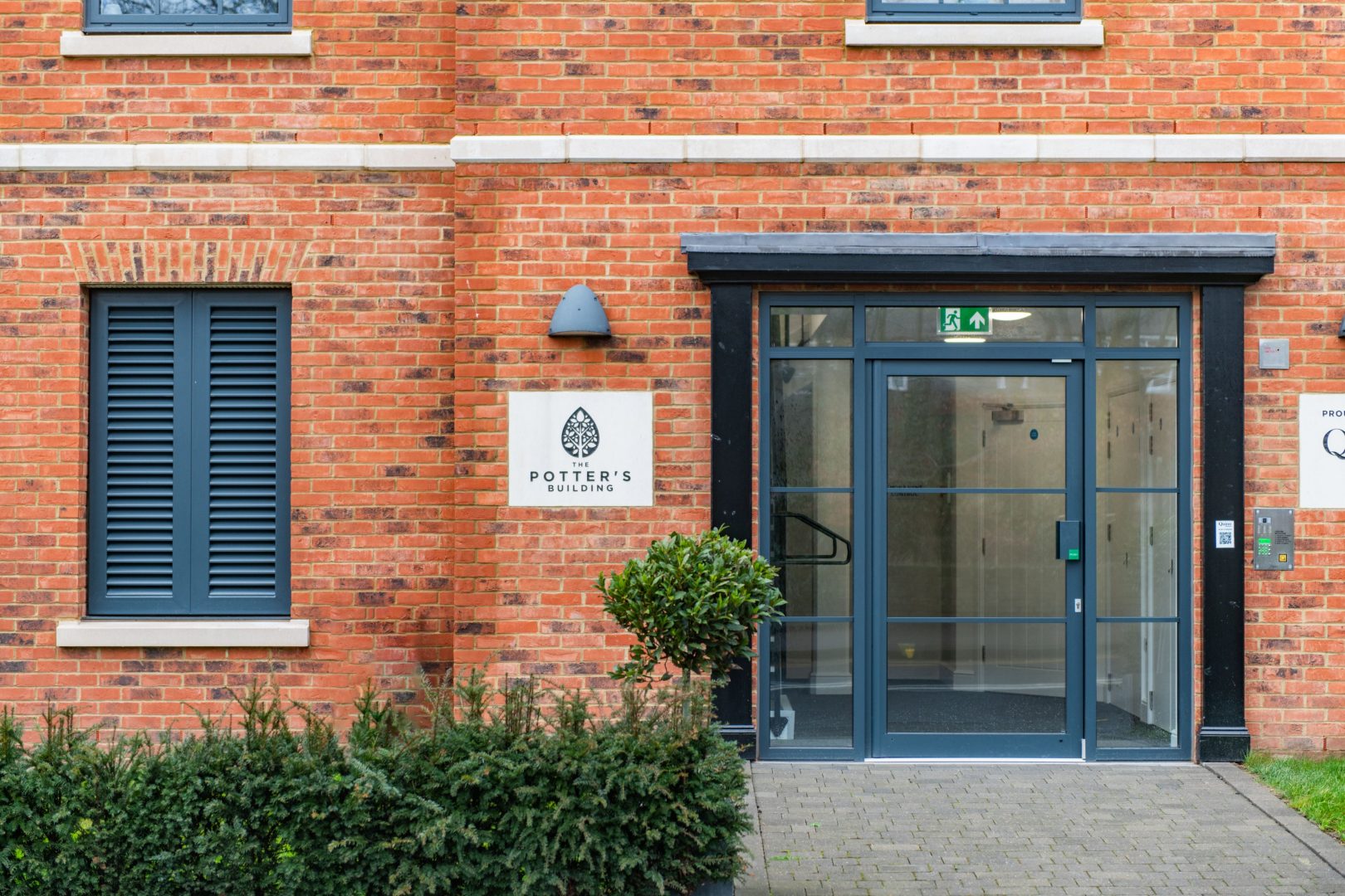 iDeal Apartment image