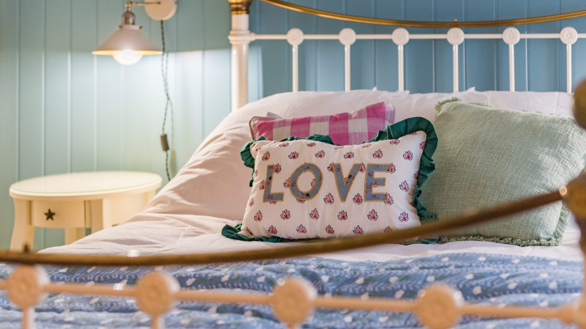 7559E60D-9B30-41AC-B292-7935CFE9C000-scaled