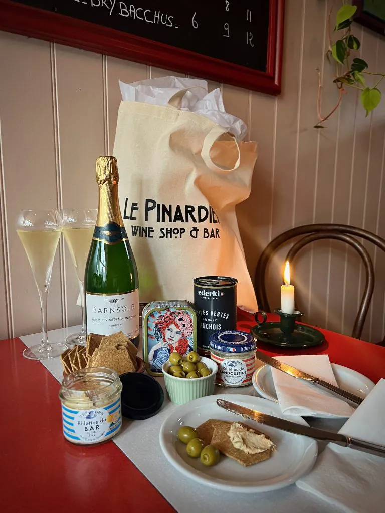 Le Pinardier Guest Hampers, provided by Keepers Cottages | French cheese & wine hampers