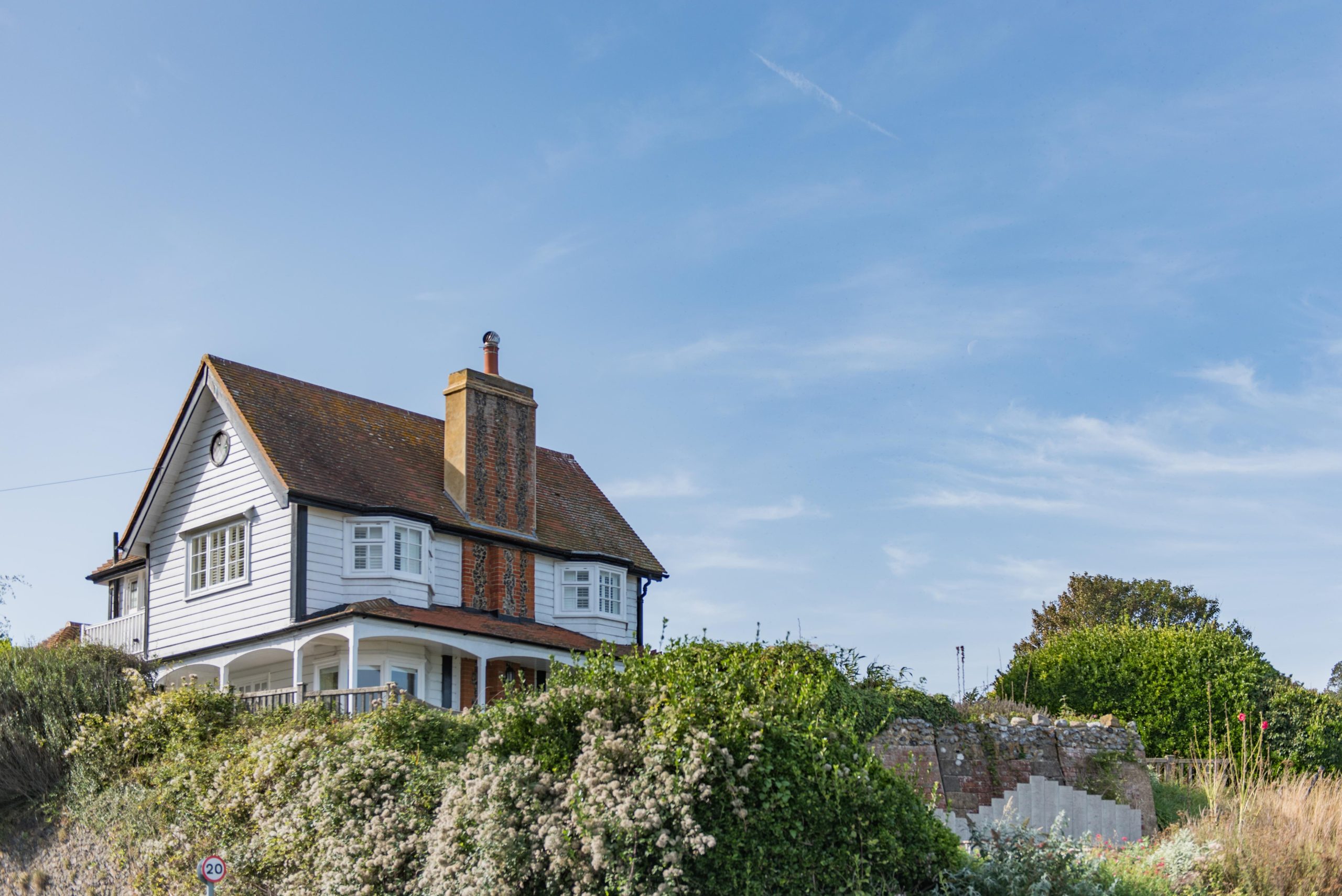 Victory at Cliffe, holiday home perched overlooking Kingsdown beach