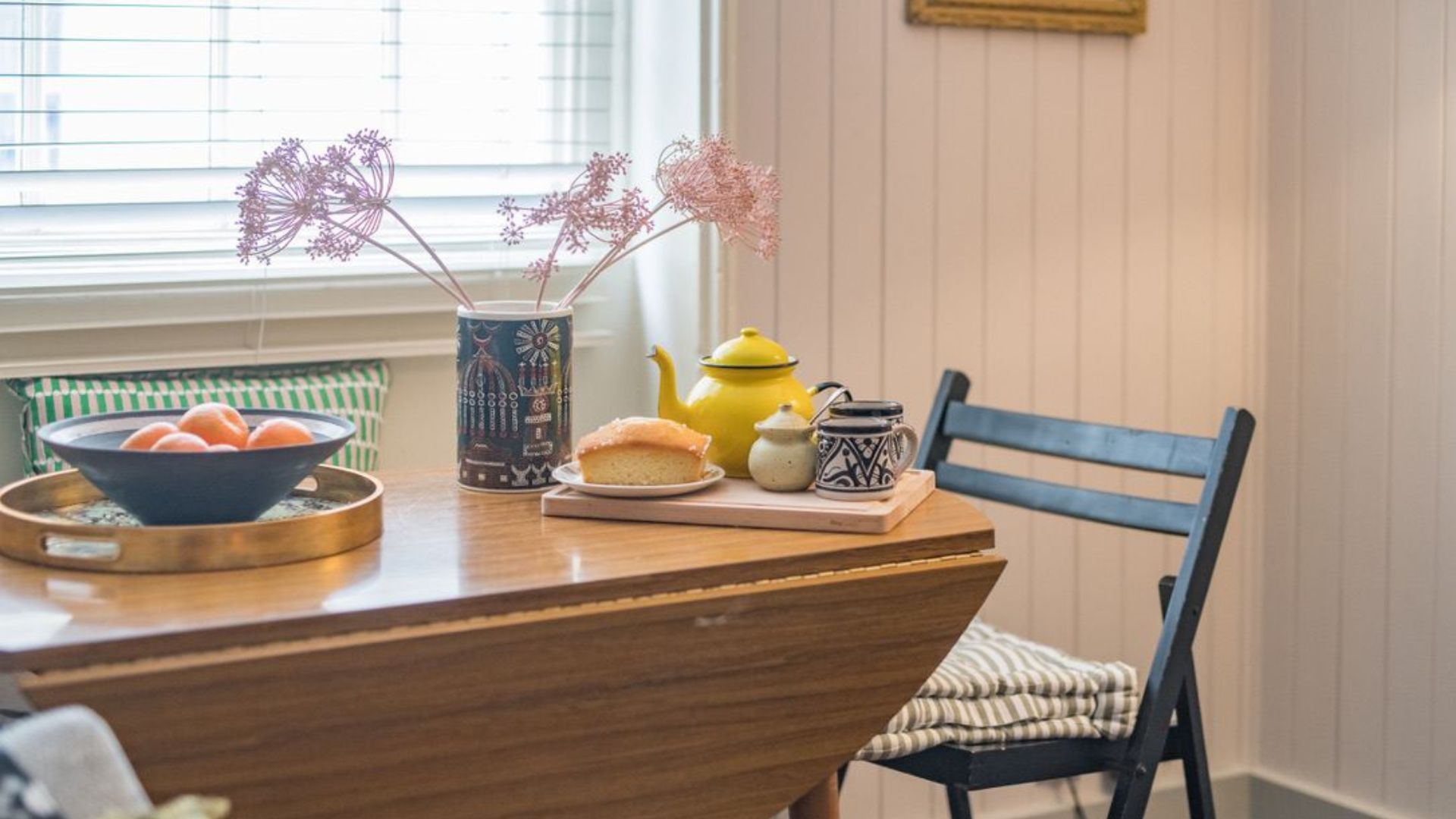 Elizabeth Cottage image