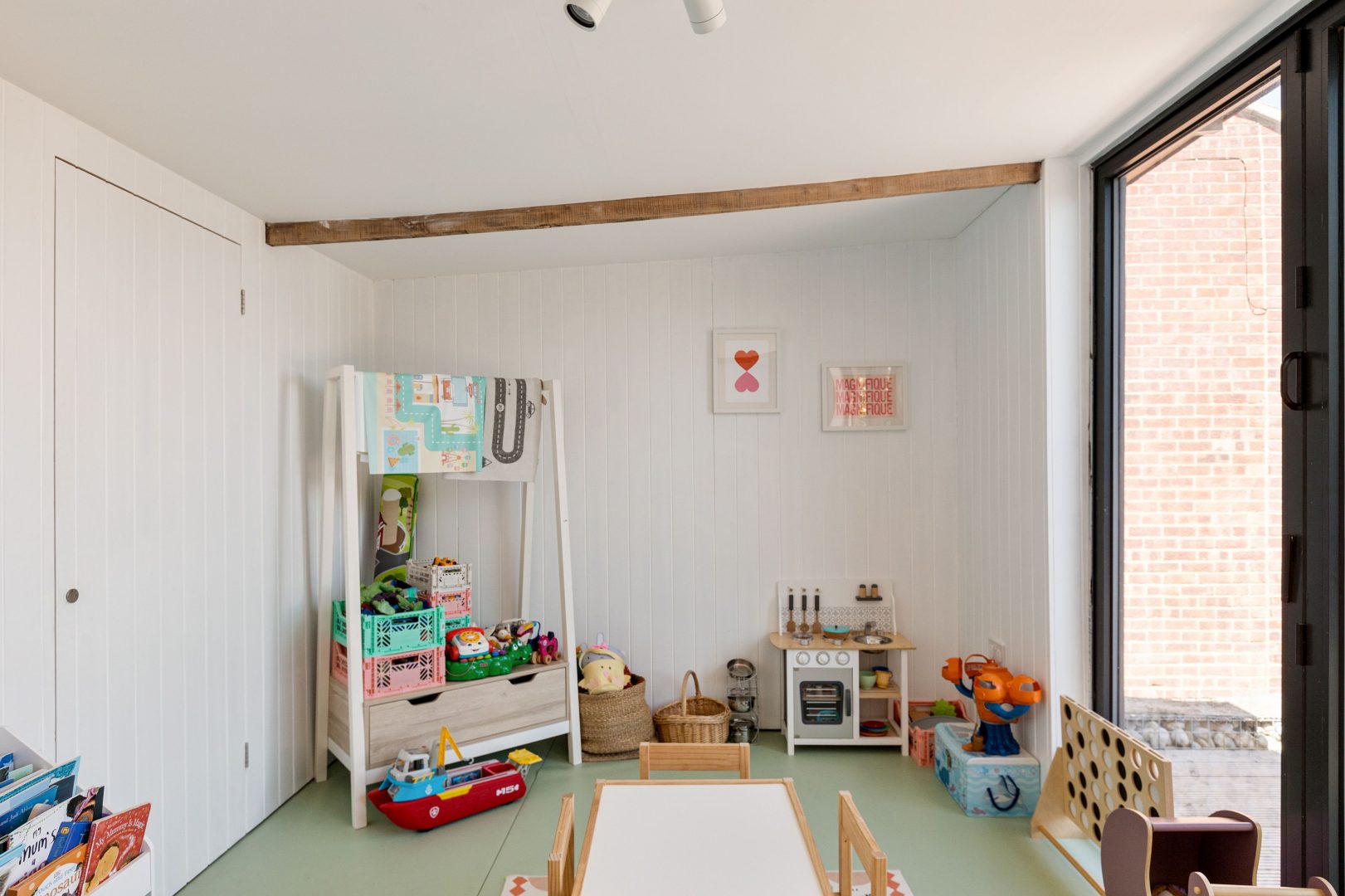 Pebbles, Seasalter image