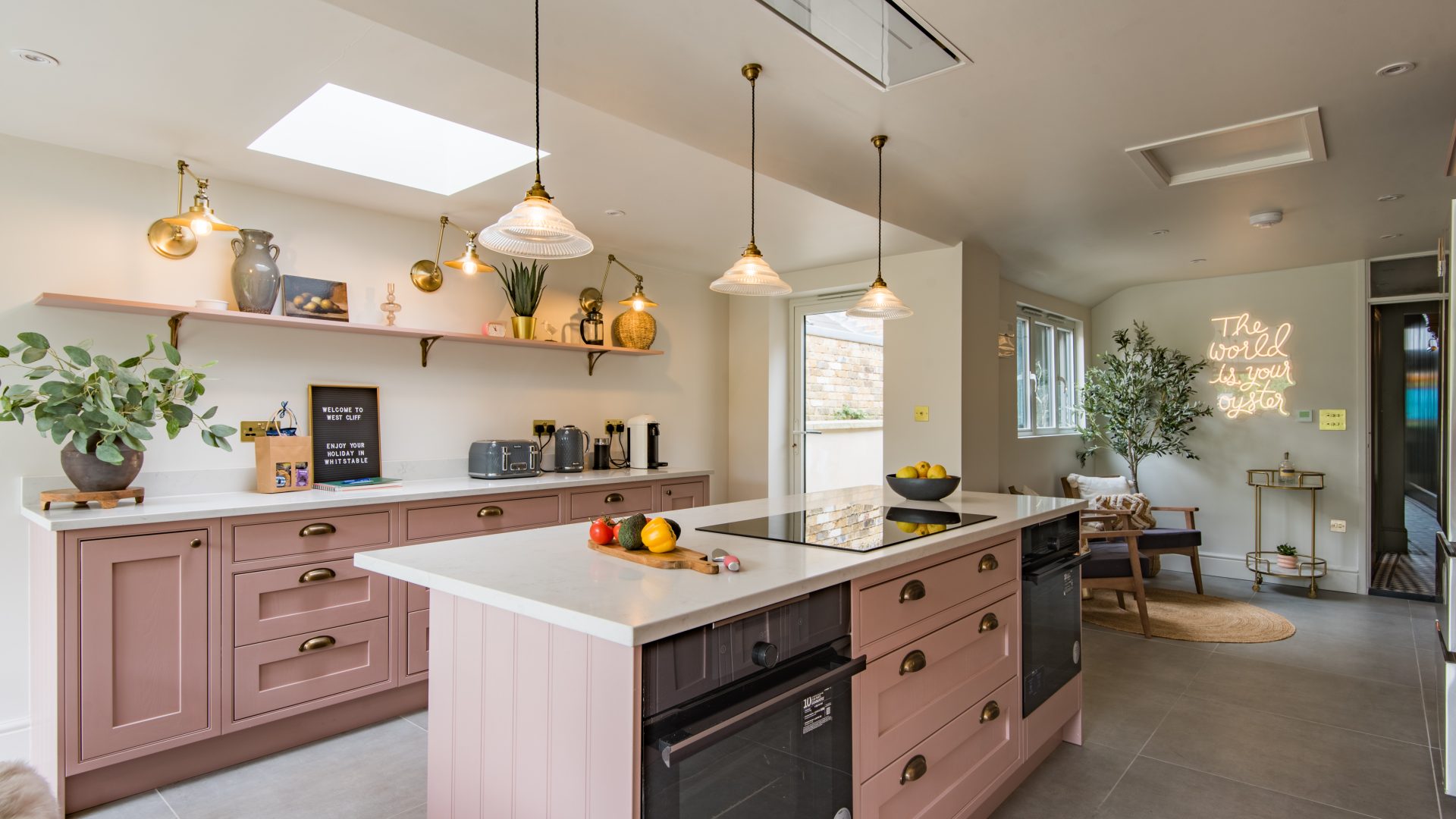 Inside West Cliff, Whitstable | Holiday Homes in Whitstable, Kent